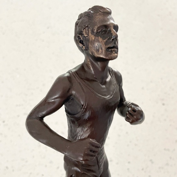 Austin Sculpture 1994 Morning Jog Bronze Paint Statue Man Vintage RARE - Picture 4 of 9